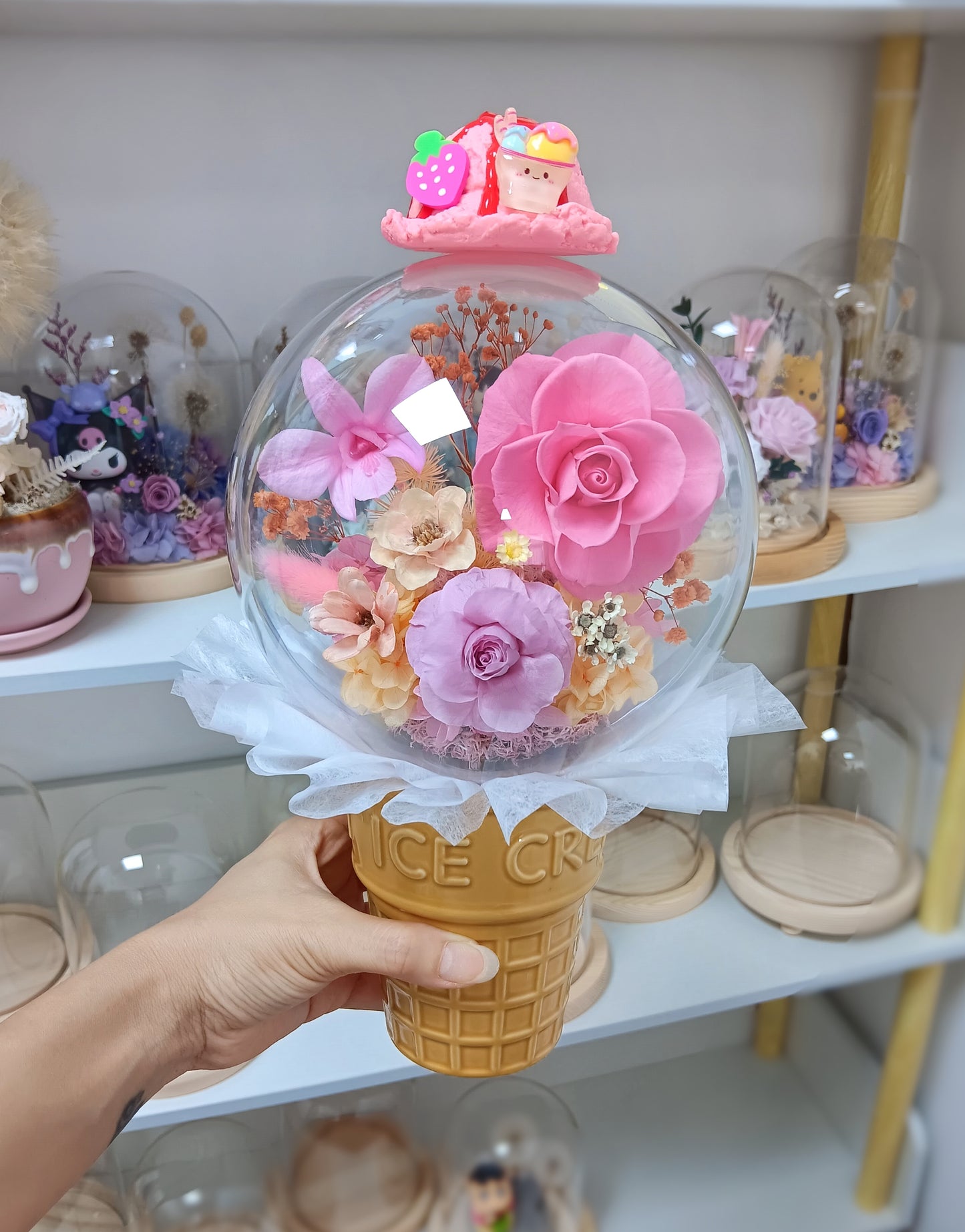 🌸(現貨)保鮮花蘭花玫瑰波波球雪糕杯
